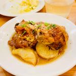 パエリアランチセット　鶏肉のハーブ＆ガーリックソテー