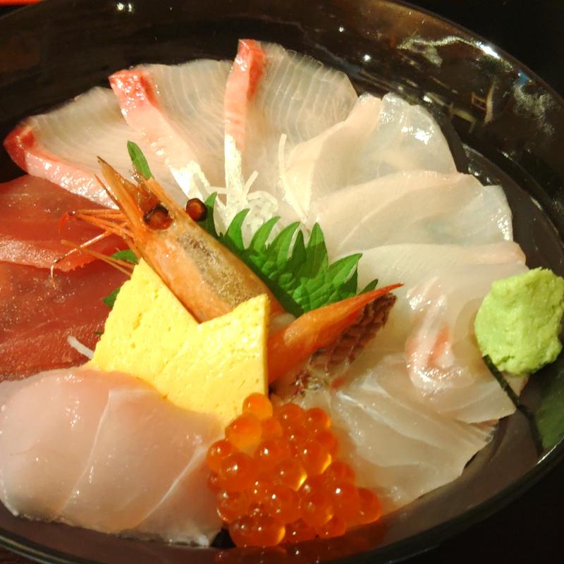 海鮮丼(地魚料理　信 （【旧店名】小磯丸）)