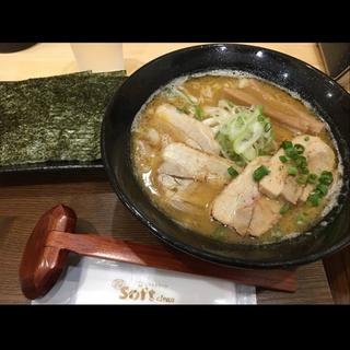 チャーシュー麺(らあめん轍)