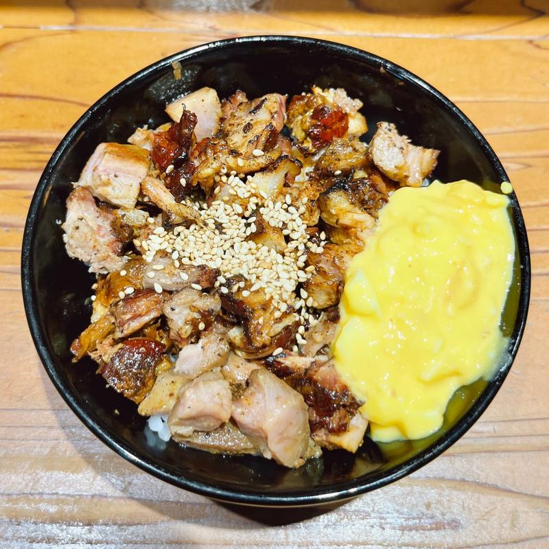 炭火焼チャーシュー丼(中華蕎麦 ひら井)