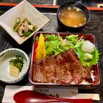 米沢牛ステーキ重定食(米沢牛 牛鍋おおき)