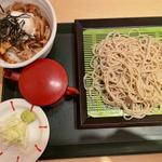 豚生姜焼き丼セット(国産二八蕎麦 蕎香 （きょうか）)
