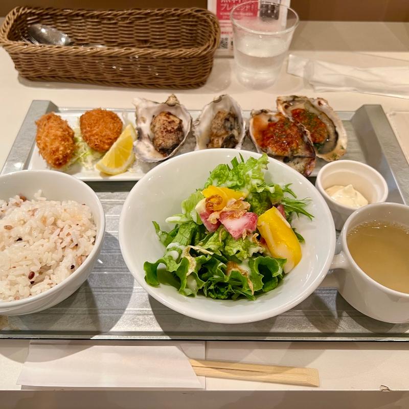 (【閉店】ガンボ＆オイスターバー 池袋東口店)