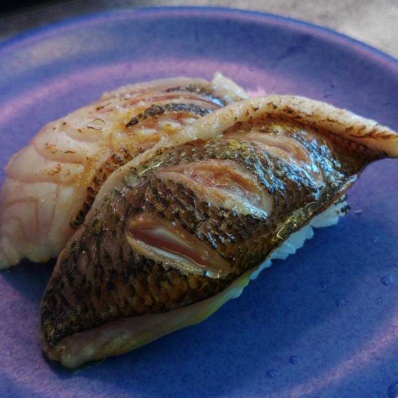 タカベ(回転寿司 魚どんや （さかなどんや）)