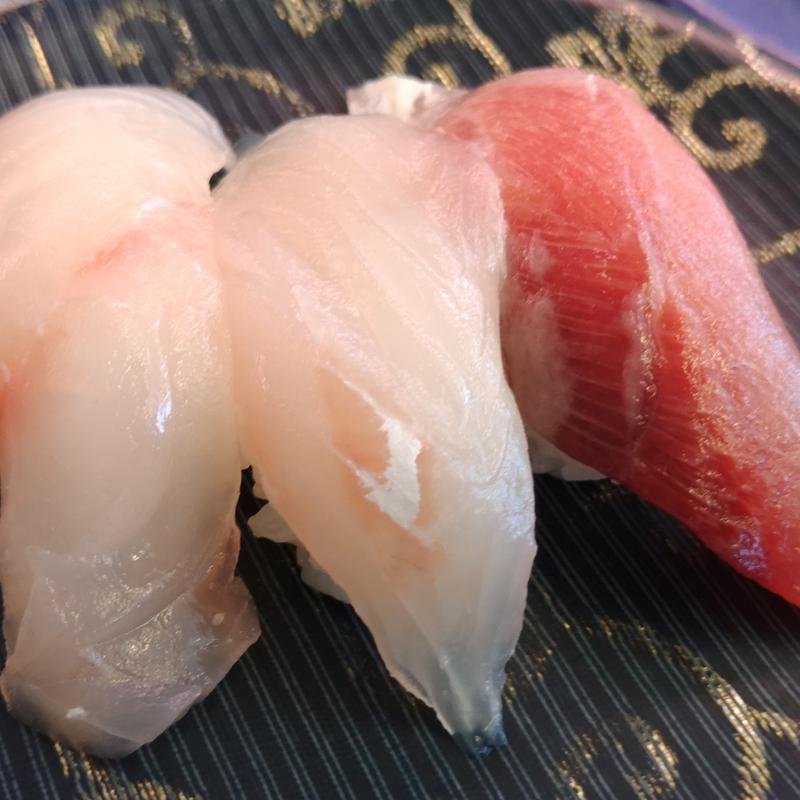 地魚三昧(回転寿司 魚どんや （さかなどんや）)