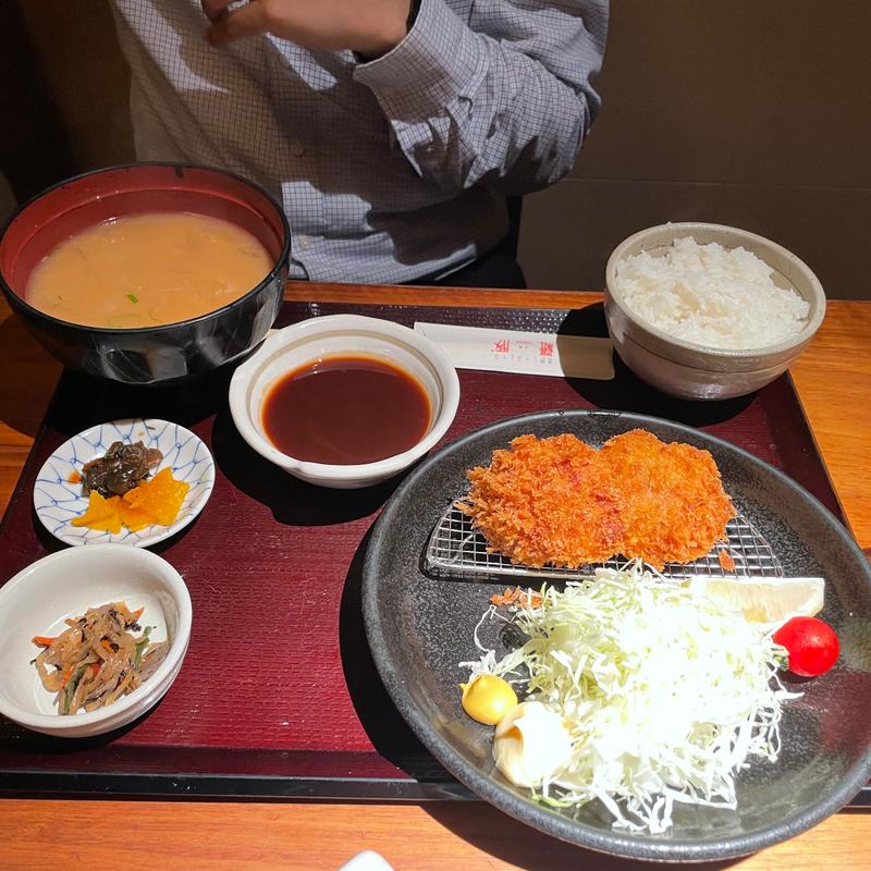 メンチカツ御膳(銀座 羅豚 はなれ)