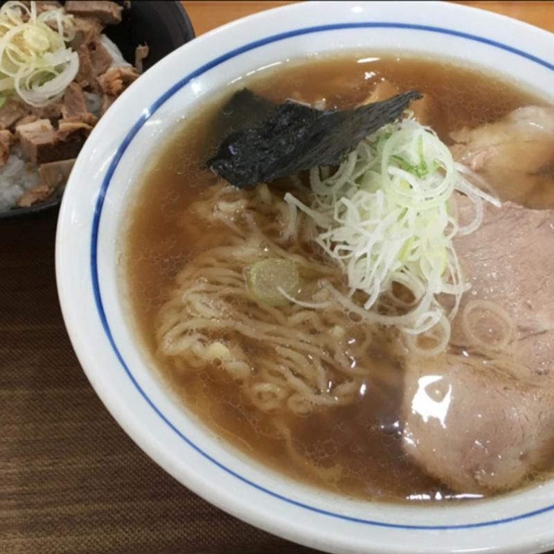 鶴つる中華そば(めん処 鶴つる)