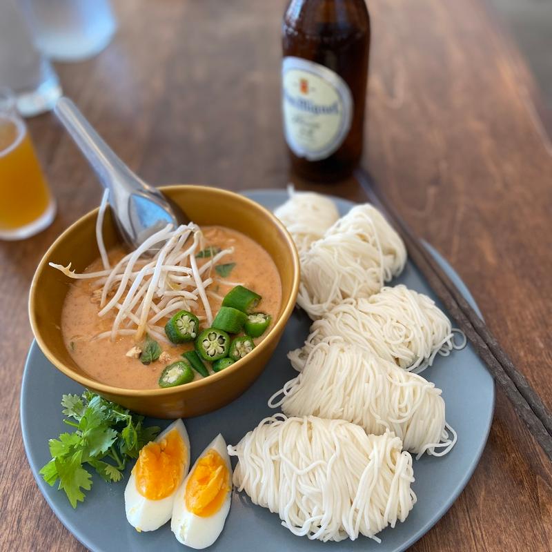 カノムチンナムヤー(クリヤム)