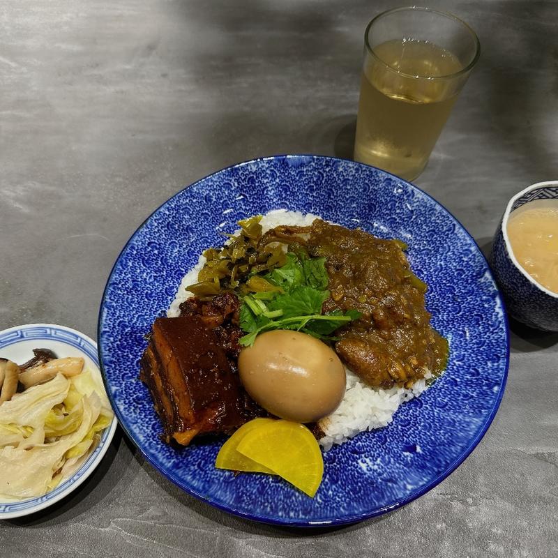 あいがけ定食(貯水葉)