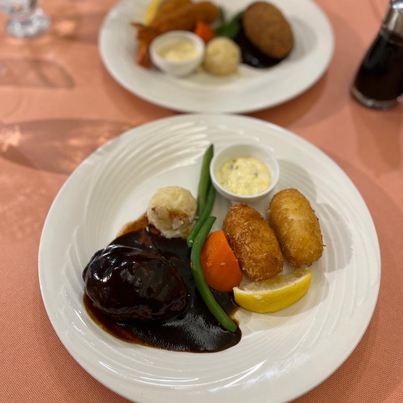 ハンバーグステーキ ドミグラスソース(西櫻亭 立川店)