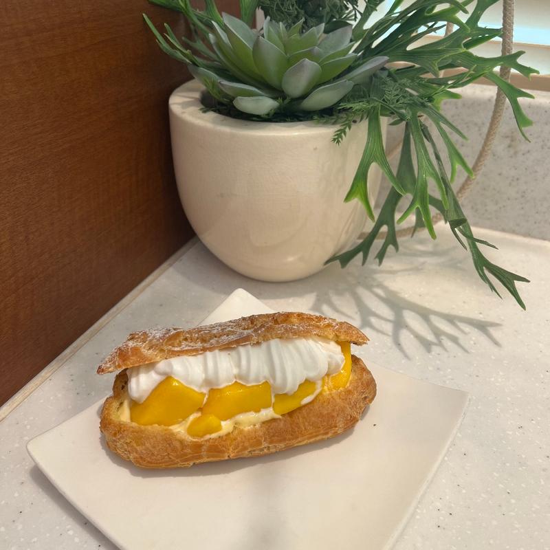 マンゴーエクレール(ラ・プレシューズ 四谷)