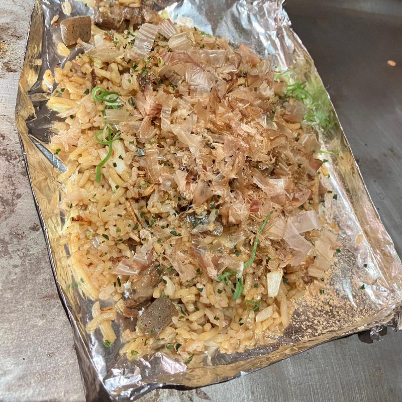 ぼっかけそばめし(鉄板焼 Bowls Kitchen)