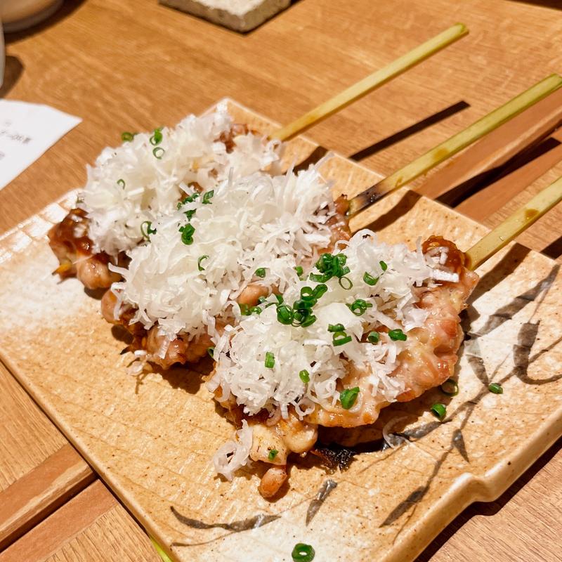 せせり(炭火串焼き こうめさん)