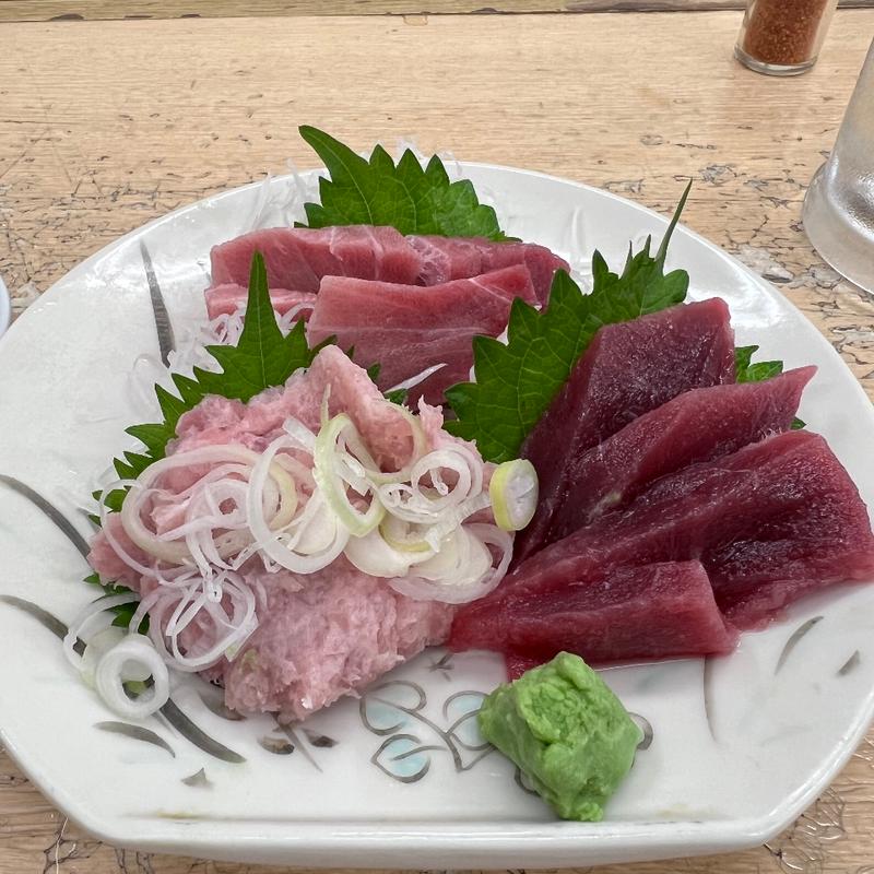 まぐろ三種盛り(だるま)