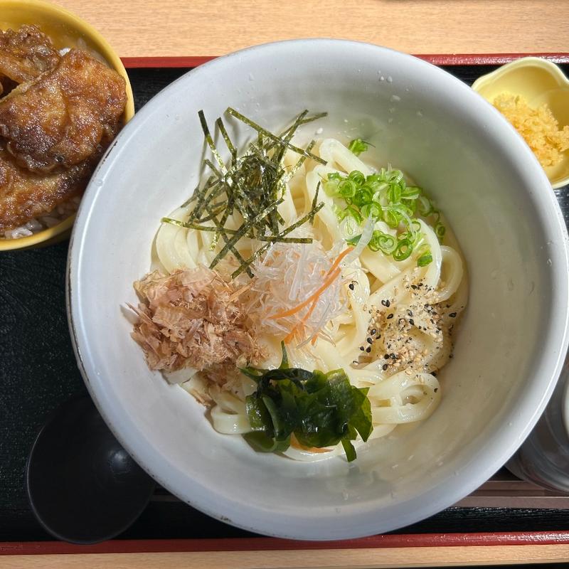 ぶっかけうどん（冷）＋ミニ豚ばら肉天丼(自家製 こめやのうどん )