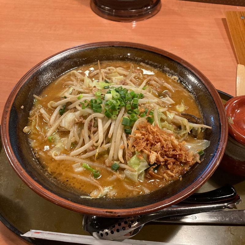 野菜たっぷり味噌ラーメン(三宝亭 仙台泉店 （サンポウテイ）)