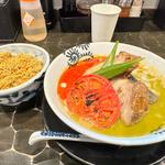 冷製カレーそば(特級鶏蕎麦龍介もてぎ)