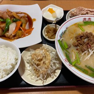 酢豚定食(台湾料理昇龍)