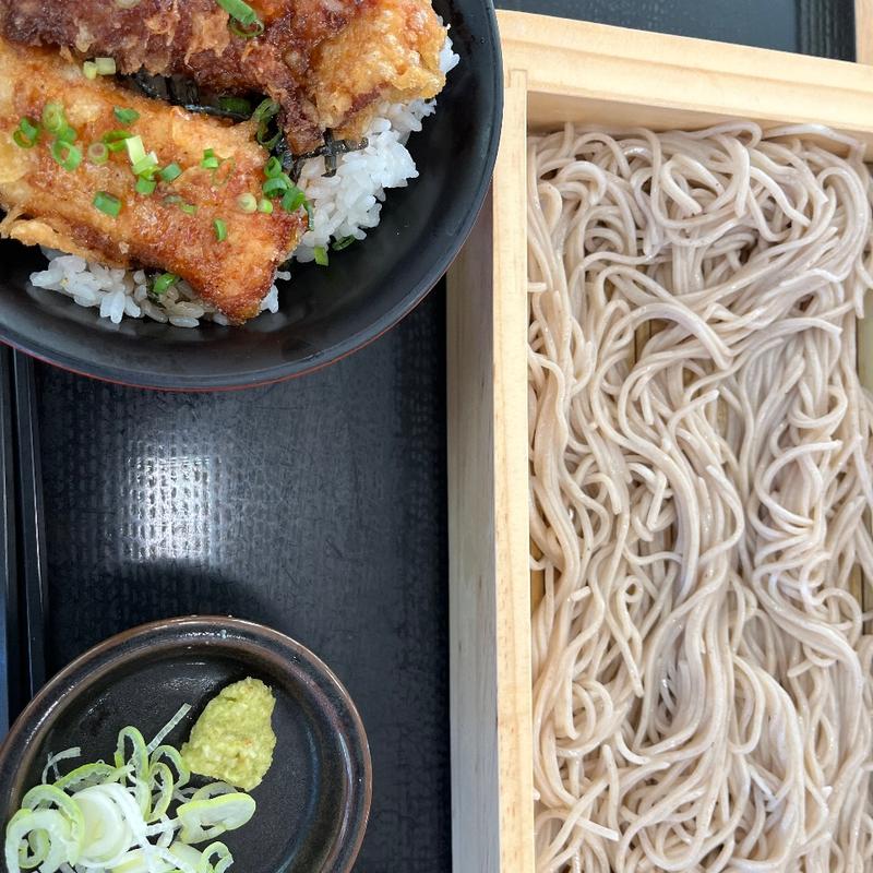 ミニ鶏天丼&セイロそば(鶏彩 川島インター店)