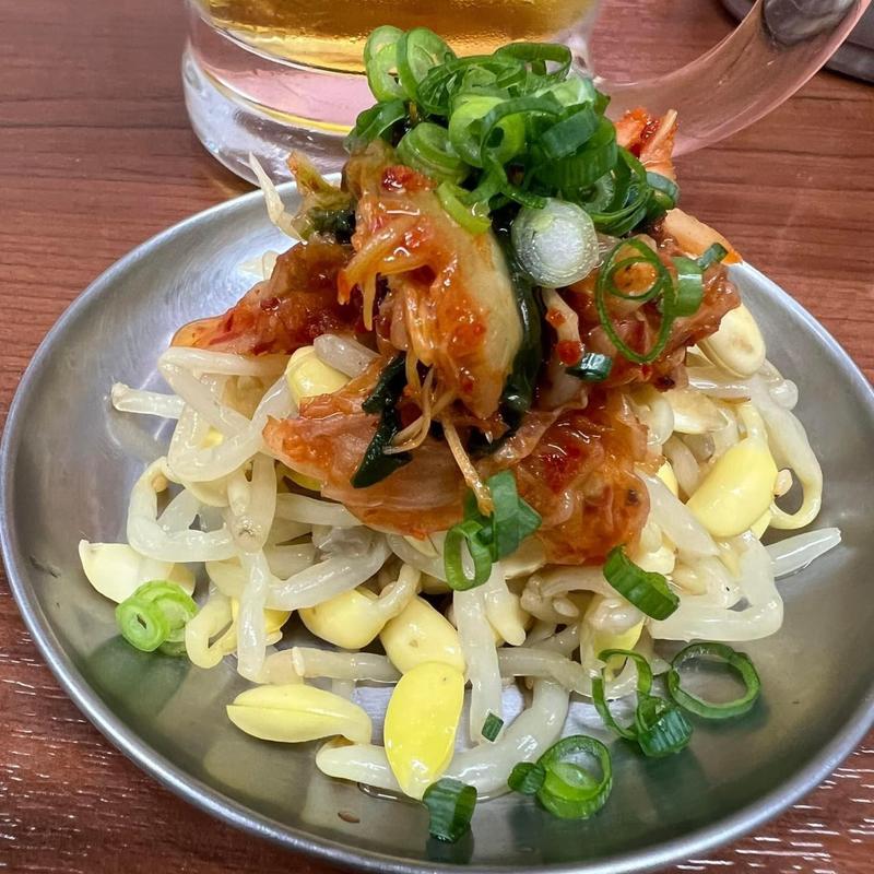 豆もやしのナムルとキムチ(大衆食堂2.0 とぽす)