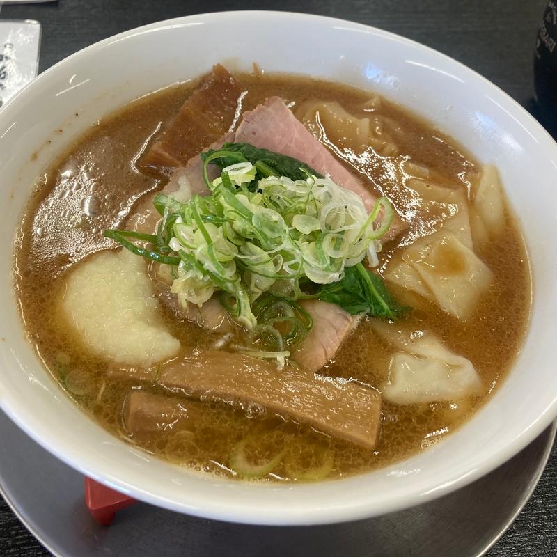 もつ煮汁中華そば(栃木中華そば 神志)