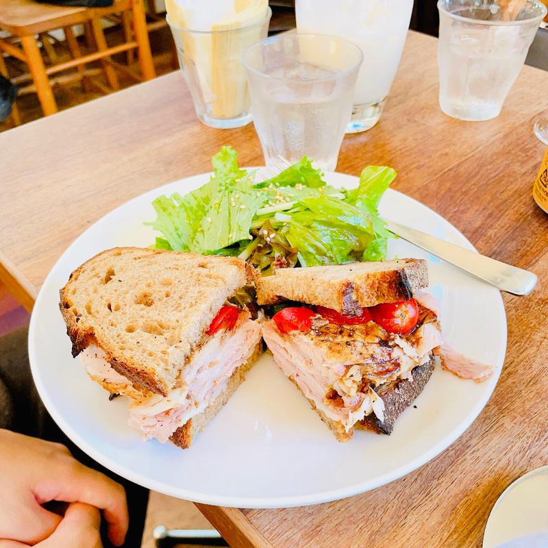 ローストポークのサンドイッチ(まちのパーラー)