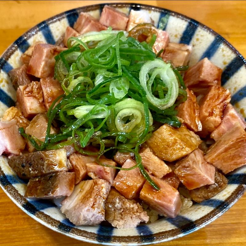 チャーシュー丼(らーめん福禄寿)