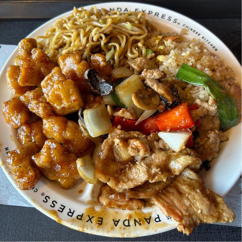 プレート(オレンジチキン＋モンゴリアンポーク)(PANDA EXPRESS 南町田グランベリーパーク店)