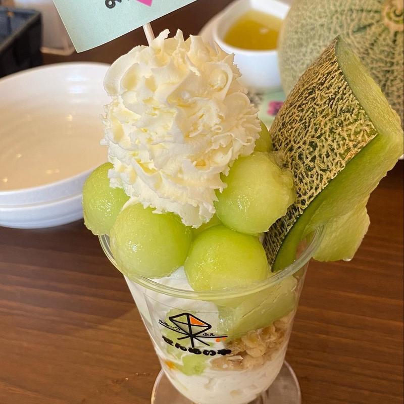 メロンパフェ(ぜんめいや 港本町店)