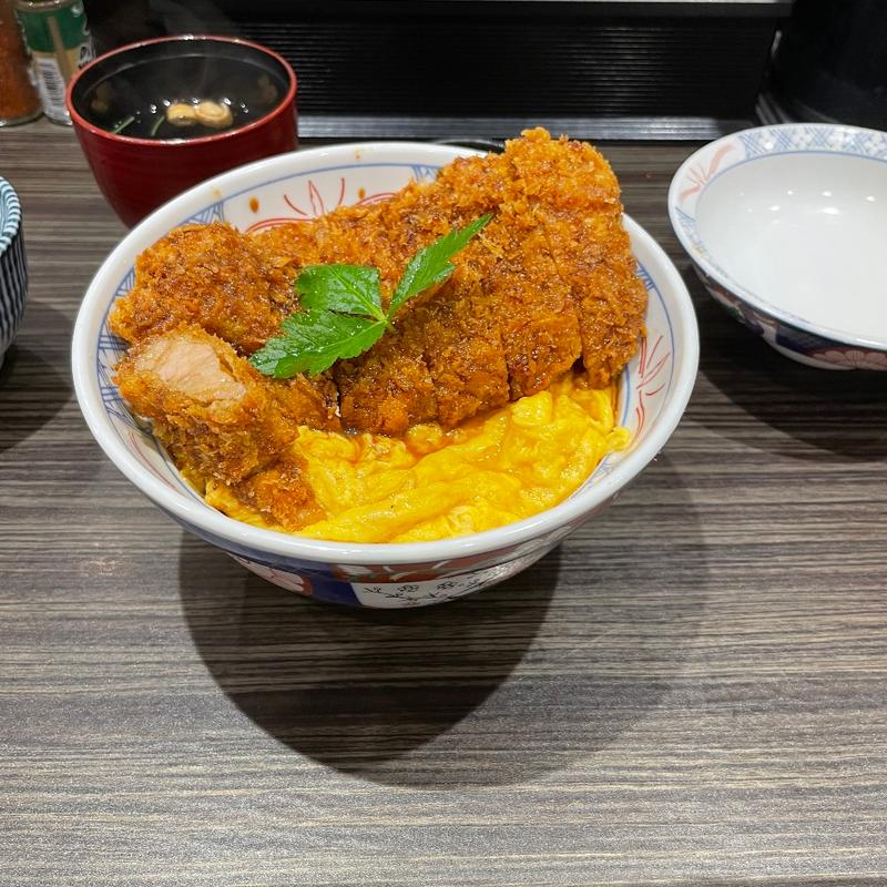 とじないかつ丼(カツ丼は人を幸せにする)