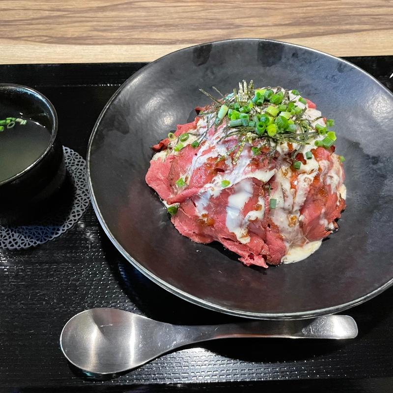 ローストビーフ丼(初雪堂)