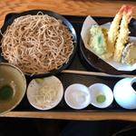 天ぷら蕎麦(ごまそば処 うさぎ家)