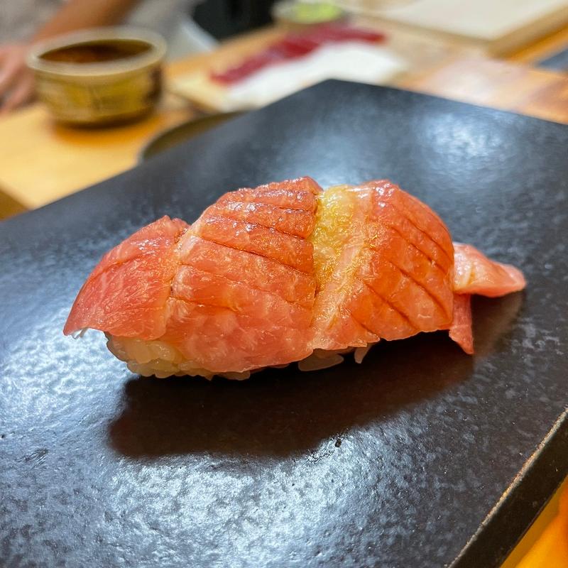 大トロ握り(美な味 鮨 しんたろう)