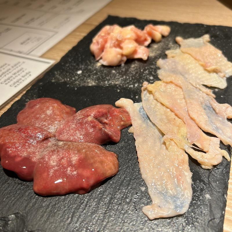 皮、白レバー、ナンコツ(なゝ樹 銀座コリドー街店)