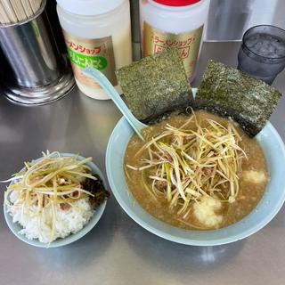 ネギ味噌ラーメン、半ライス(ラーメンショップ 野田店 )