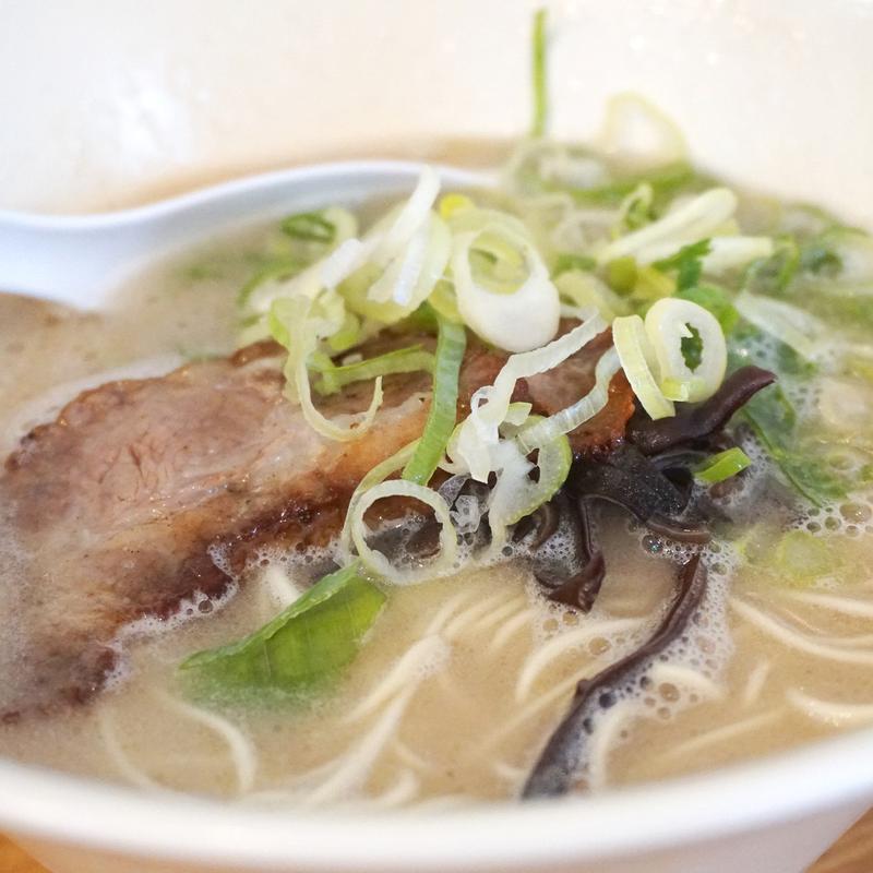 博多豚骨ラーメン(幸心堂 )