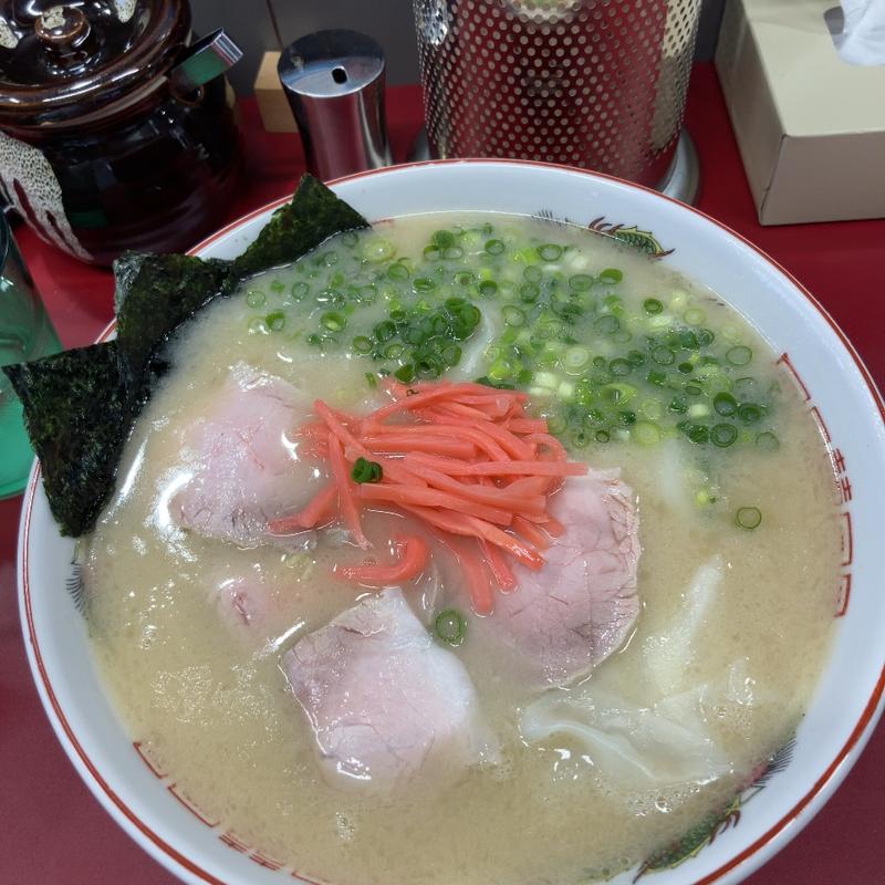 たつみラーメン大盛ワンタントッピング(ラーメンたつみ)