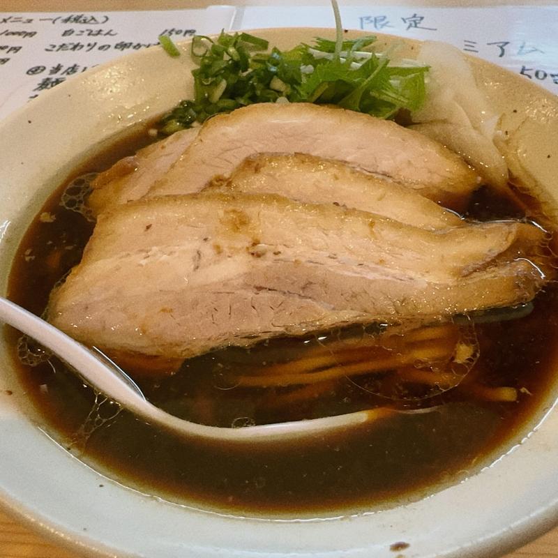 醤油そばプレミアム、チャーシュートッピング(麺屋 いさお)
