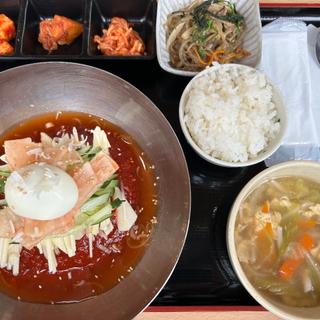 ビビン冷麺定食(韓国料理 扶餘 MEGAドン・キホーテ店)