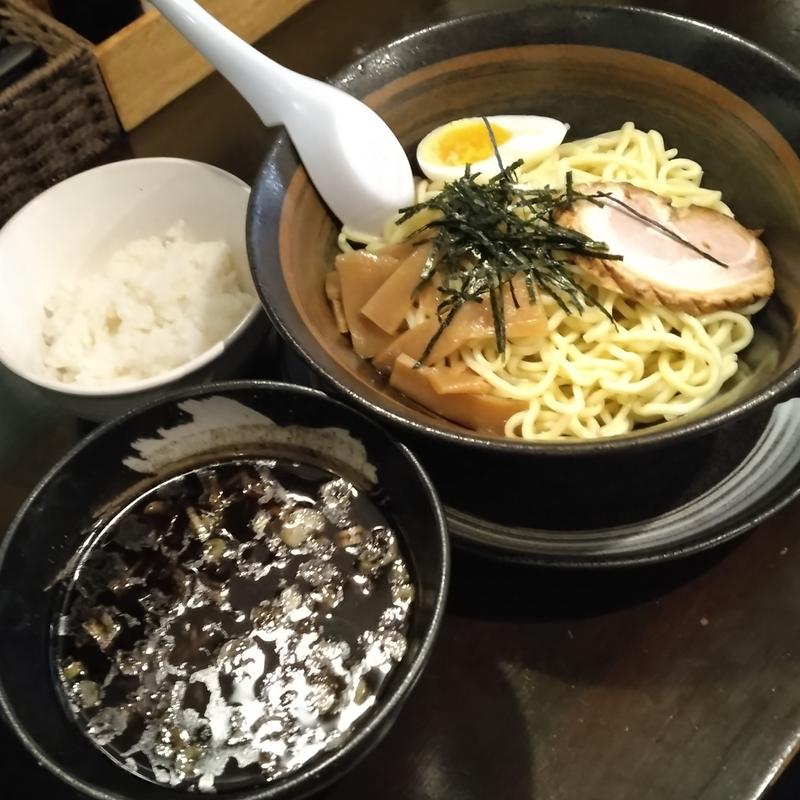 秀鳳黒つけめん(らーめん秀鳳)