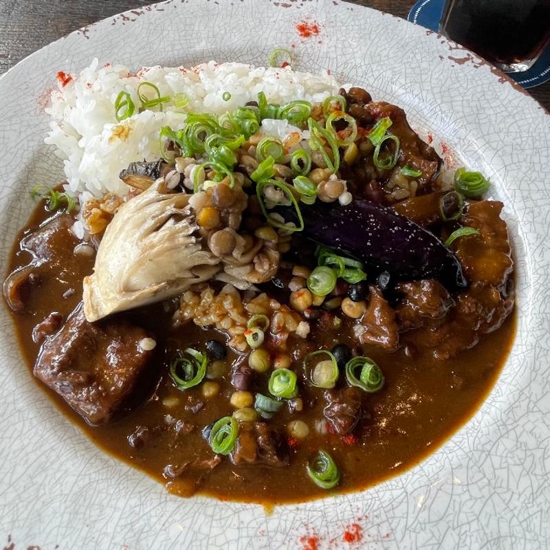 牛筋カレー(Trex Kawasaki River Cafe)