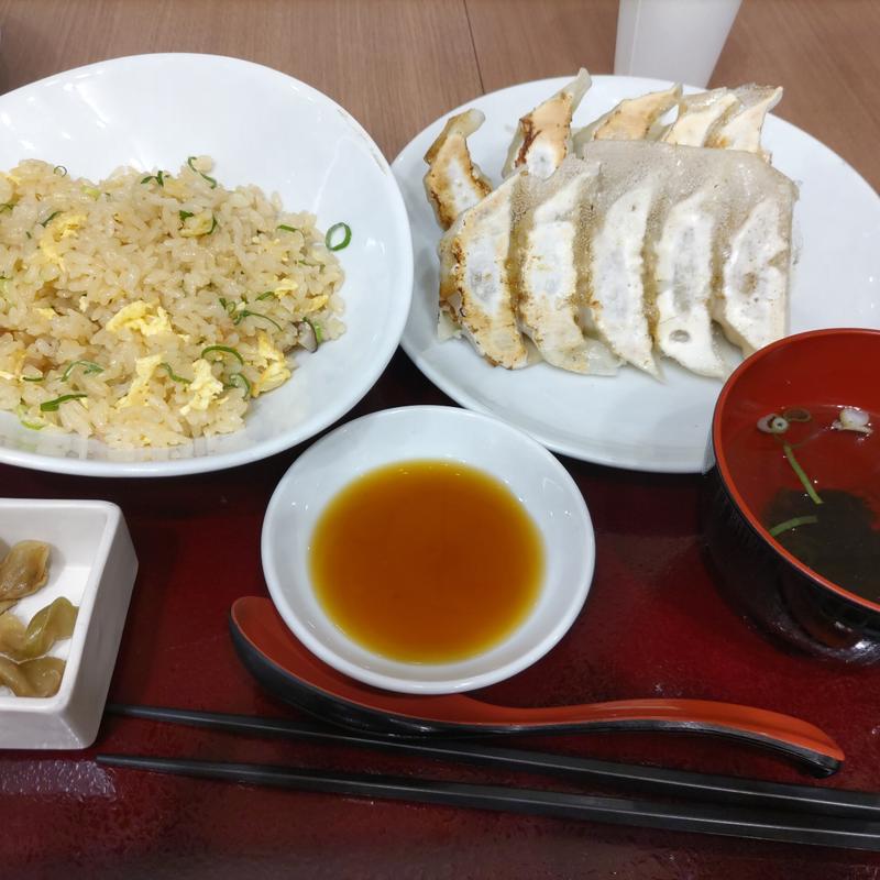 半チャーハン餃子セット(西安餃子 NEOPASA静岡上り店 （シーアンギョウザ）)