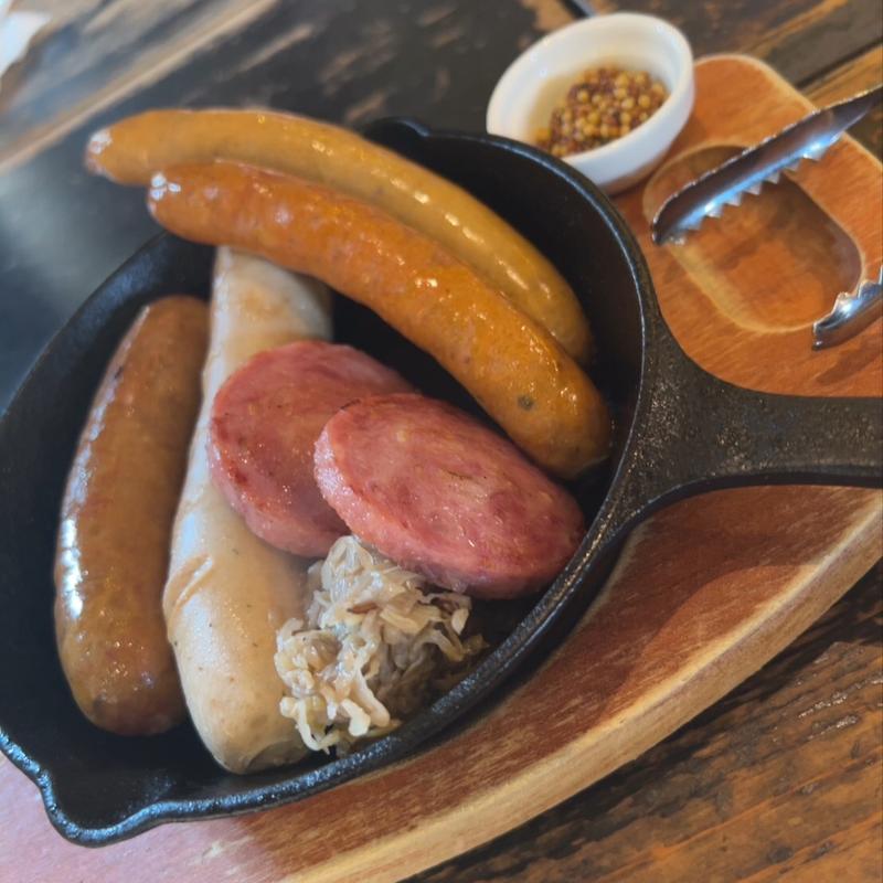 ソーセージ盛り合わせ(ランチョ・エルパソ )