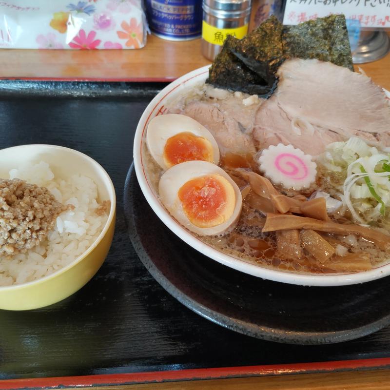 背脂煮干醤油＋特製トッピング(青森大勝軒)