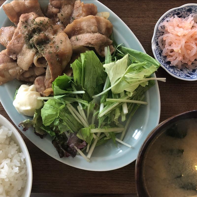 日替り生姜焼き定食(煮込みとお惣菜スタンド ウエトミ)