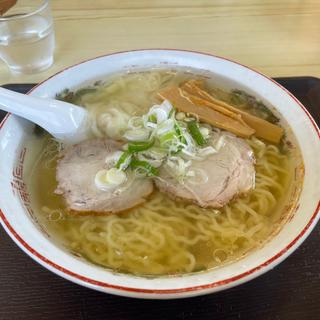 ワンタン麺(塩味)(支那そばや 侍 )