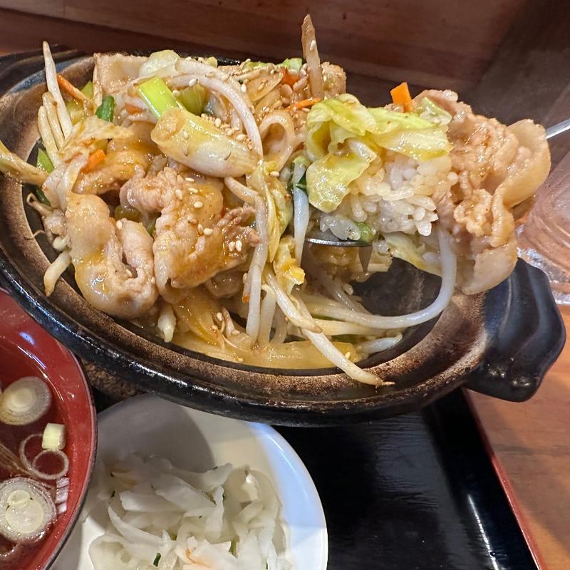 豚カルビ土鍋ごはん(阿Q 黒磯店 （アキュウ）)