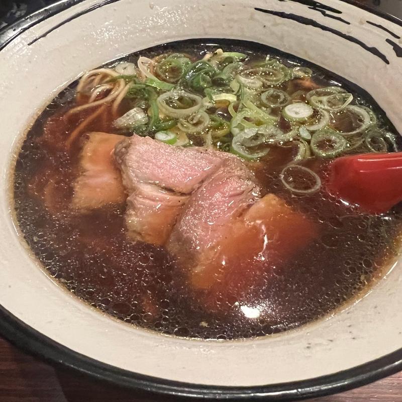 焼鳥屋の〆のラーメン(炭火焼鳥 ろぐ )