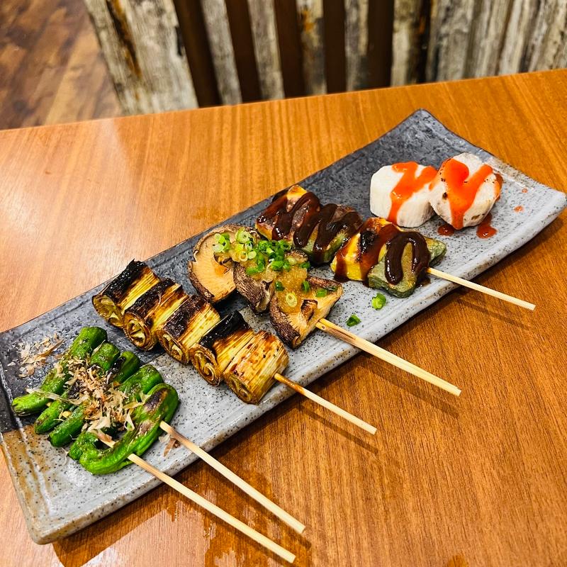 炭火焼き野菜盛り合わせ(炭火串焼 らいず 南森町店)