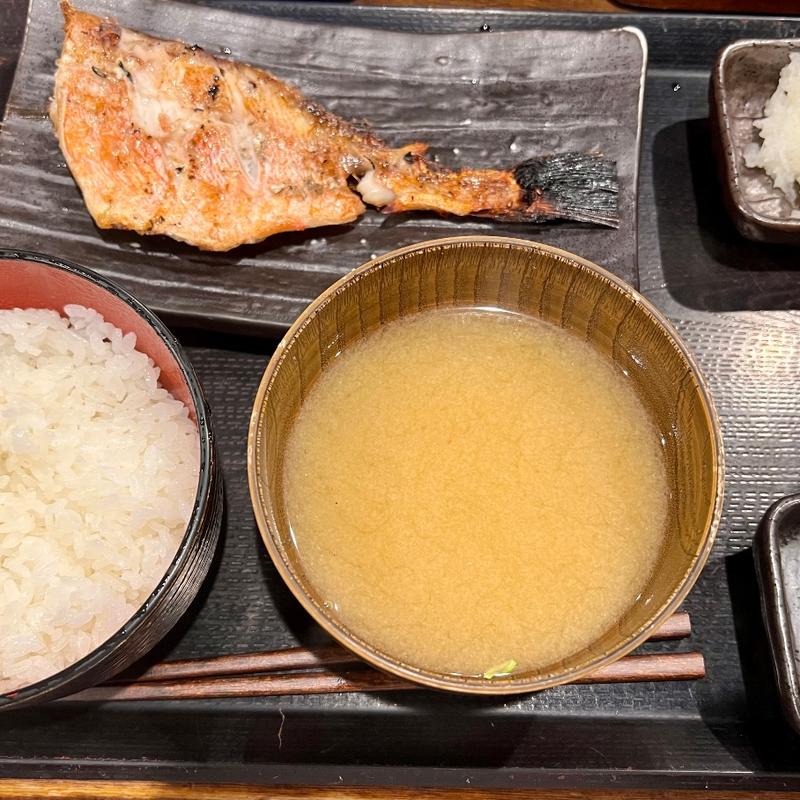 あかうお粕漬定食(しんぱち食堂 西武新宿店)